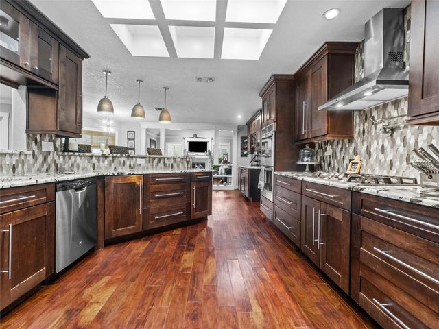 5200 CAMBERLEA AVENUE, Zephyrhills, FL 33541