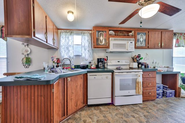 290 Willard Rd., Conway, SC 29526