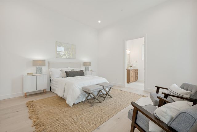 6633 Greenwich Lane, Dallas, TX 75230