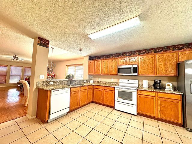 2844 Goldfinch Drive, Mesquite, TX 75181