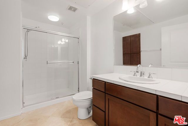 6400 Crescent Parkway 424, Los Angeles, CA 90094