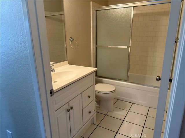 44580 La Paz, Temecula, CA 92592