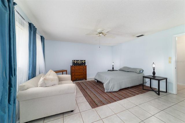 8635 SW 95TH STREET B, Ocala, FL 34481