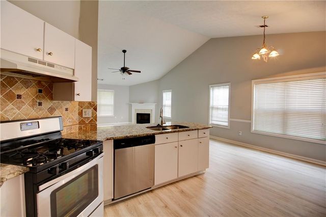 2660 Kentshire Way, Lawrenceville, GA 30044