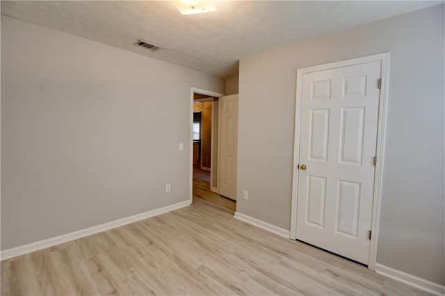 2660 Kentshire Way, Lawrenceville, GA 30044