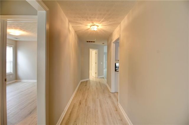2660 Kentshire Way, Lawrenceville, GA 30044
