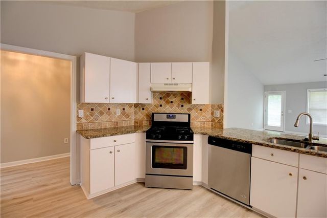 2660 Kentshire Way, Lawrenceville, GA 30044