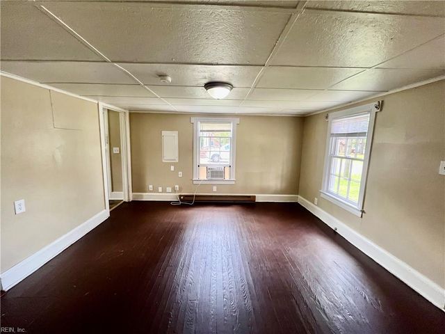 817 State ST, Chesapeake, VA 23323