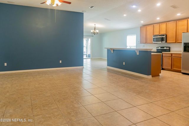 112 CELTIC WEDDING Drive, Jacksonville, FL 32259