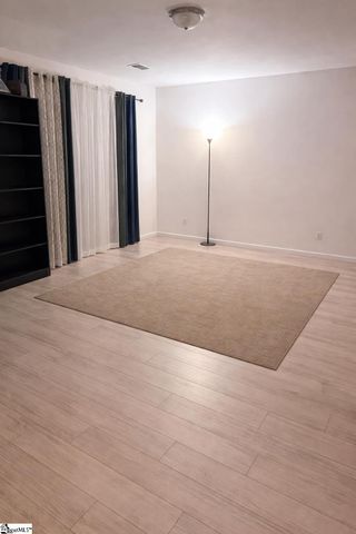 188 Queen Circle, Laurens, SC 29360