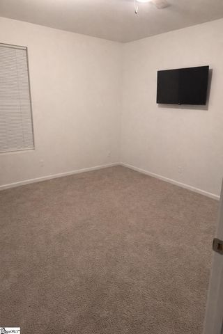 188 Queen Circle, Laurens, SC 29360