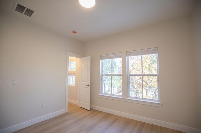 1913 Littlefield ST, Austin, TX 78723