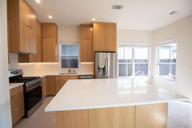 1913 Littlefield ST, Austin, TX 78723