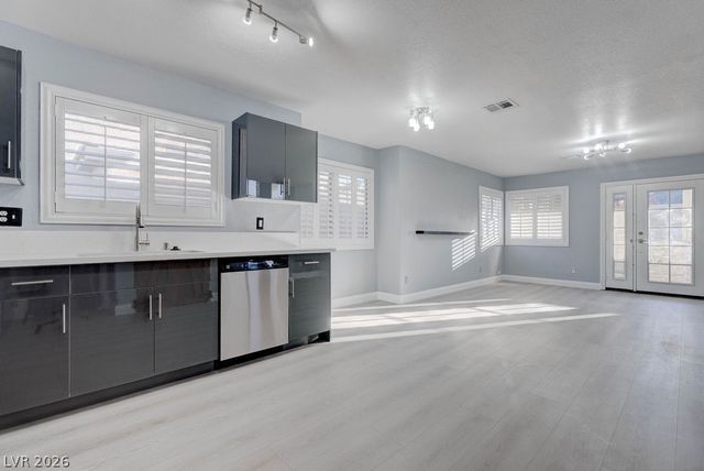 879 Cozy Valley Street, Henderson, NV 89015