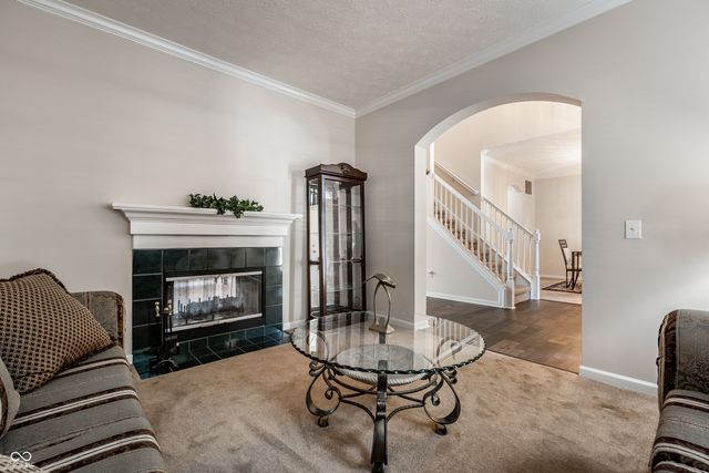 809 Stockbridge Drive, Westfield, IN 46074