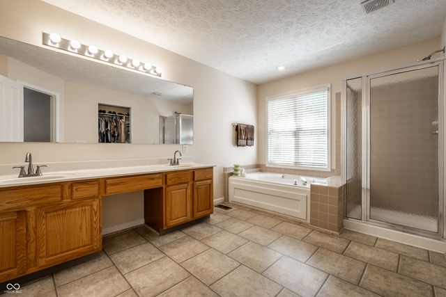 809 Stockbridge Drive, Westfield, IN 46074