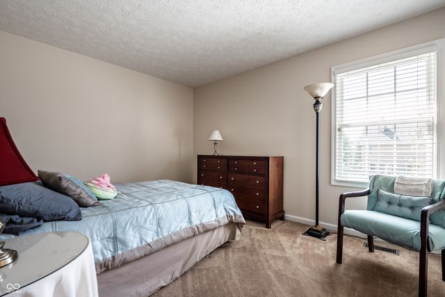 809 Stockbridge Drive, Westfield, IN 46074