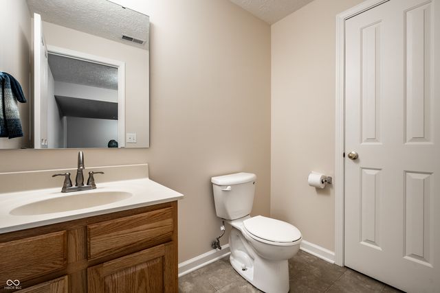 809 Stockbridge Drive, Westfield, IN 46074