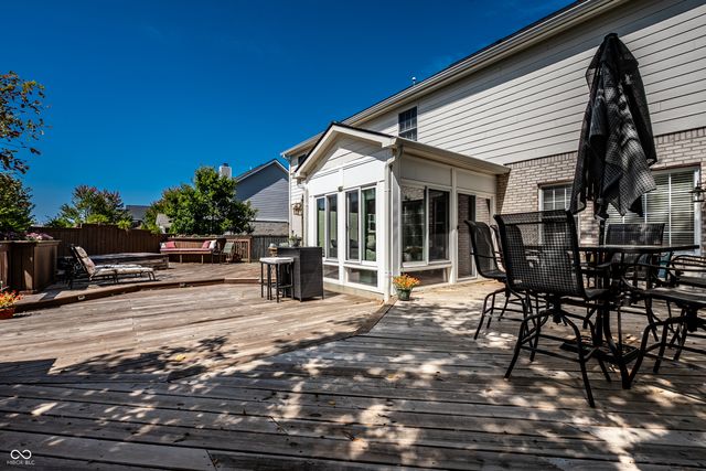 809 Stockbridge Drive, Westfield, IN 46074