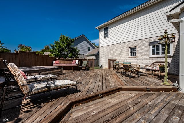 809 Stockbridge Drive, Westfield, IN 46074