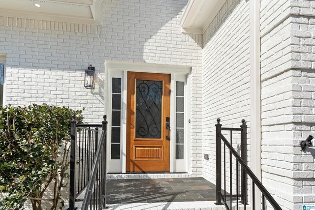 912 COVE CIRCLE, Hoover, AL 35244