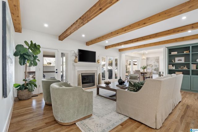 912 COVE CIRCLE, Hoover, AL 35244