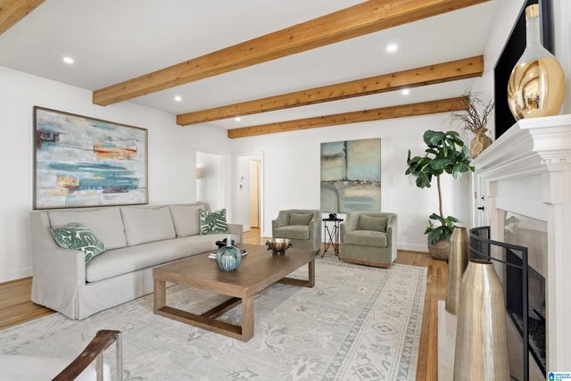 912 COVE CIRCLE, Hoover, AL 35244