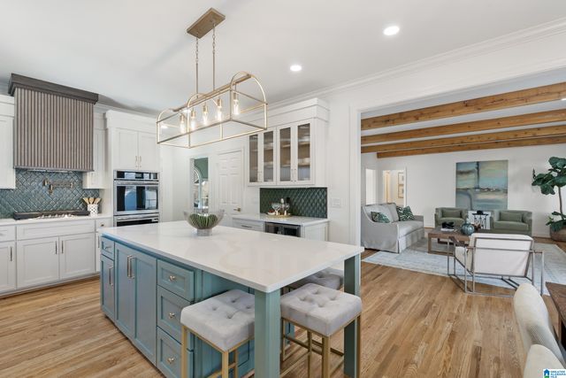 912 COVE CIRCLE, Hoover, AL 35244