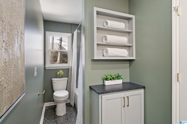 912 COVE CIRCLE, Hoover, AL 35244