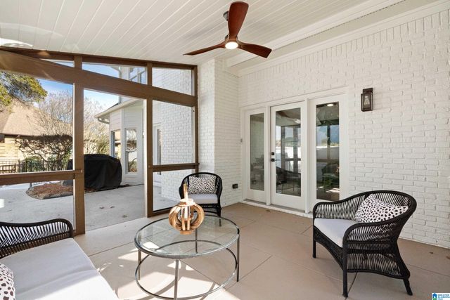 912 COVE CIRCLE, Hoover, AL 35244