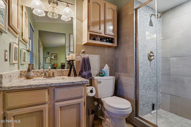 8713 LAKEHURST Road, El Paso, TX 79912
