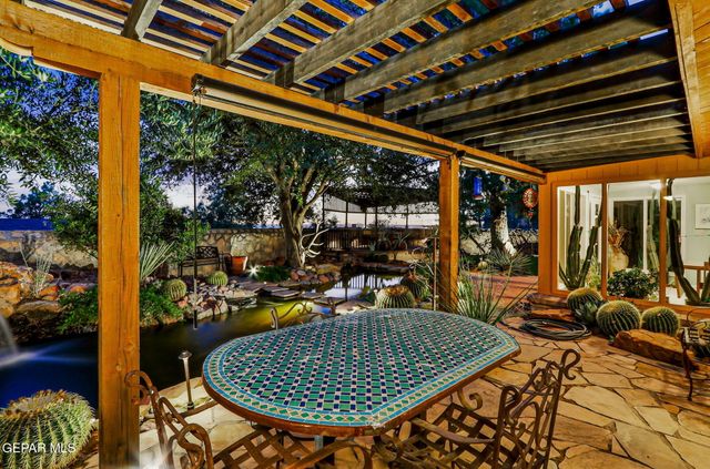 8713 LAKEHURST Road, El Paso, TX 79912