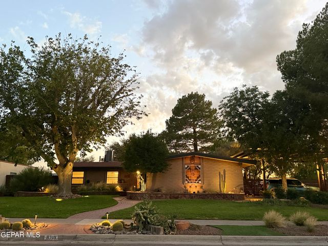 8713 LAKEHURST Road, El Paso, TX 79912