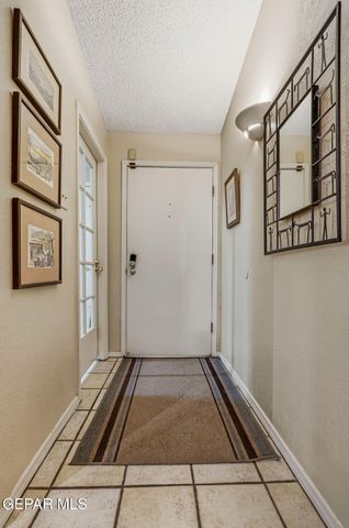 8713 LAKEHURST Road, El Paso, TX 79912