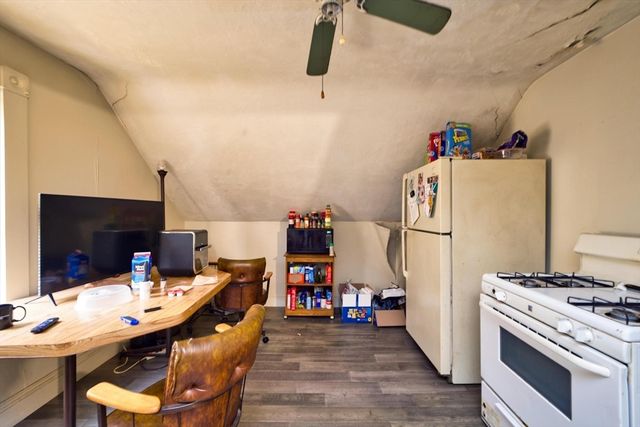 324 Cottage St, New Bedford, MA 02740