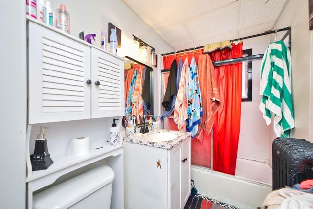 324 Cottage St, New Bedford, MA 02740