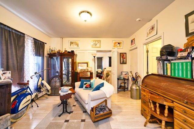 324 Cottage St, New Bedford, MA 02740