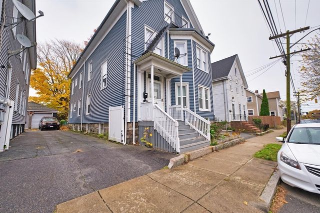 324 Cottage St, New Bedford, MA 02740