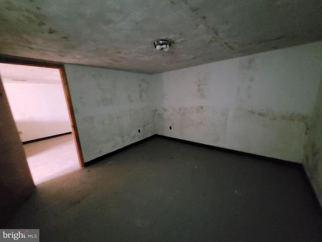 13518 BLANK RD NW, Mount Savage, MD 21545