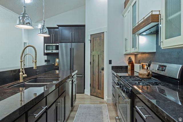 3981 S ORCHARD PARK COURT, Holladay, UT 84124