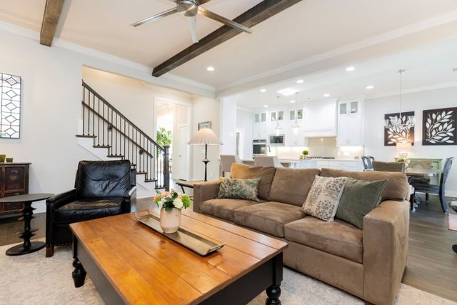 5910 SW Dryden Road, Bentonville, AR 72713