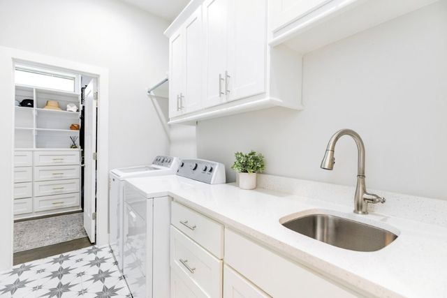 5910 SW Dryden Road, Bentonville, AR 72713