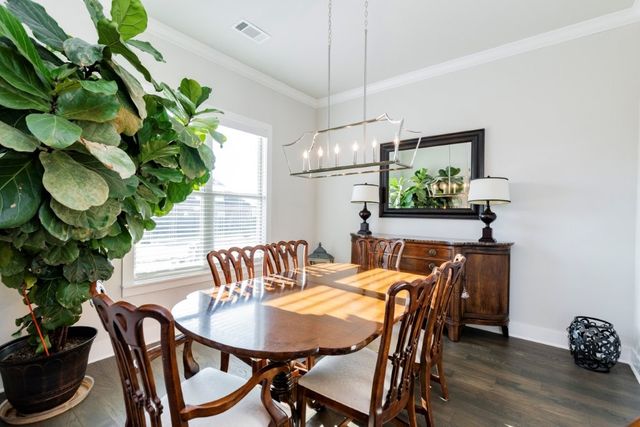 5910 SW Dryden Road, Bentonville, AR 72713
