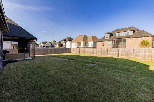 5910 SW Dryden Road, Bentonville, AR 72713