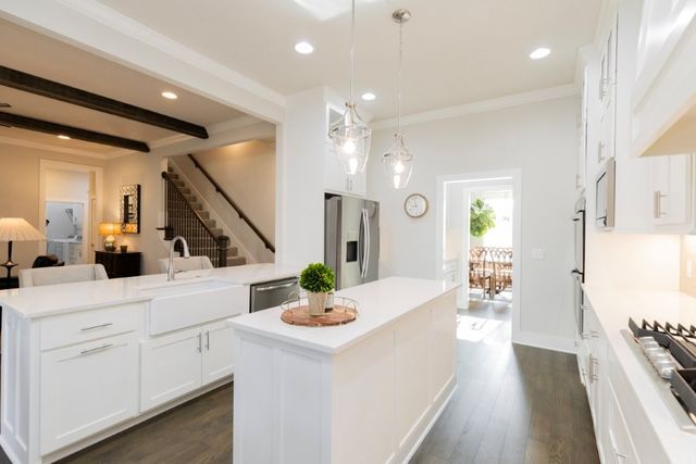 5910 SW Dryden Road, Bentonville, AR 72713