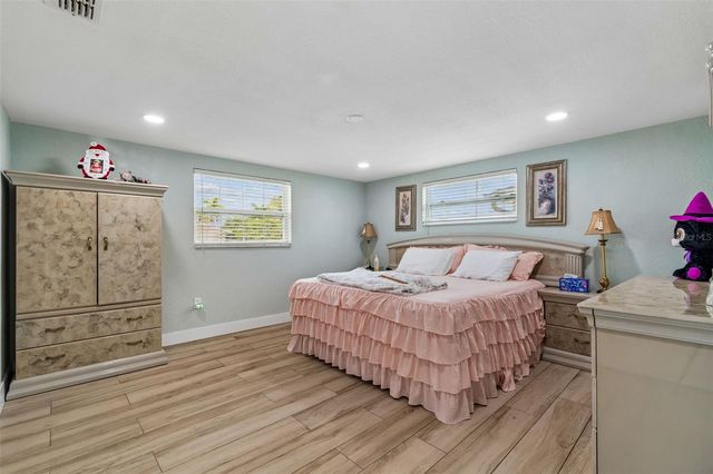 12617 4TH ISLE, Hudson, FL 34667