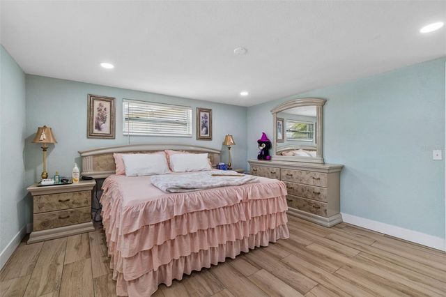 12617 4TH ISLE, Hudson, FL 34667