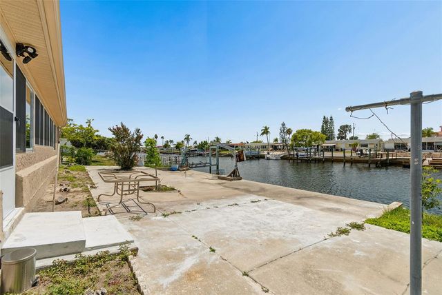 12617 4TH ISLE, Hudson, FL 34667