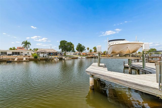 12617 4TH ISLE, Hudson, FL 34667
