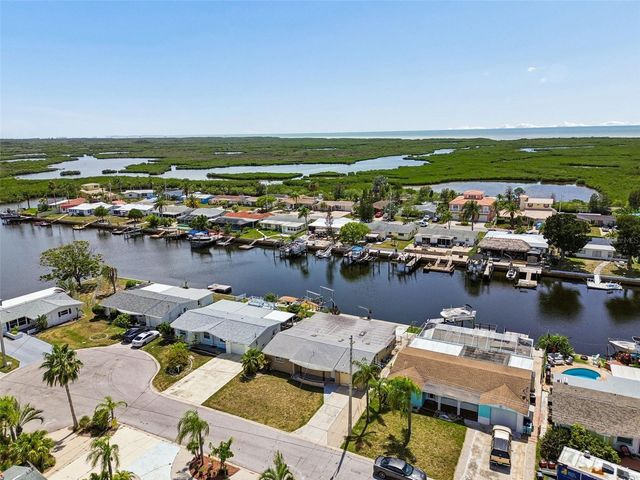 12617 4TH ISLE, Hudson, FL 34667